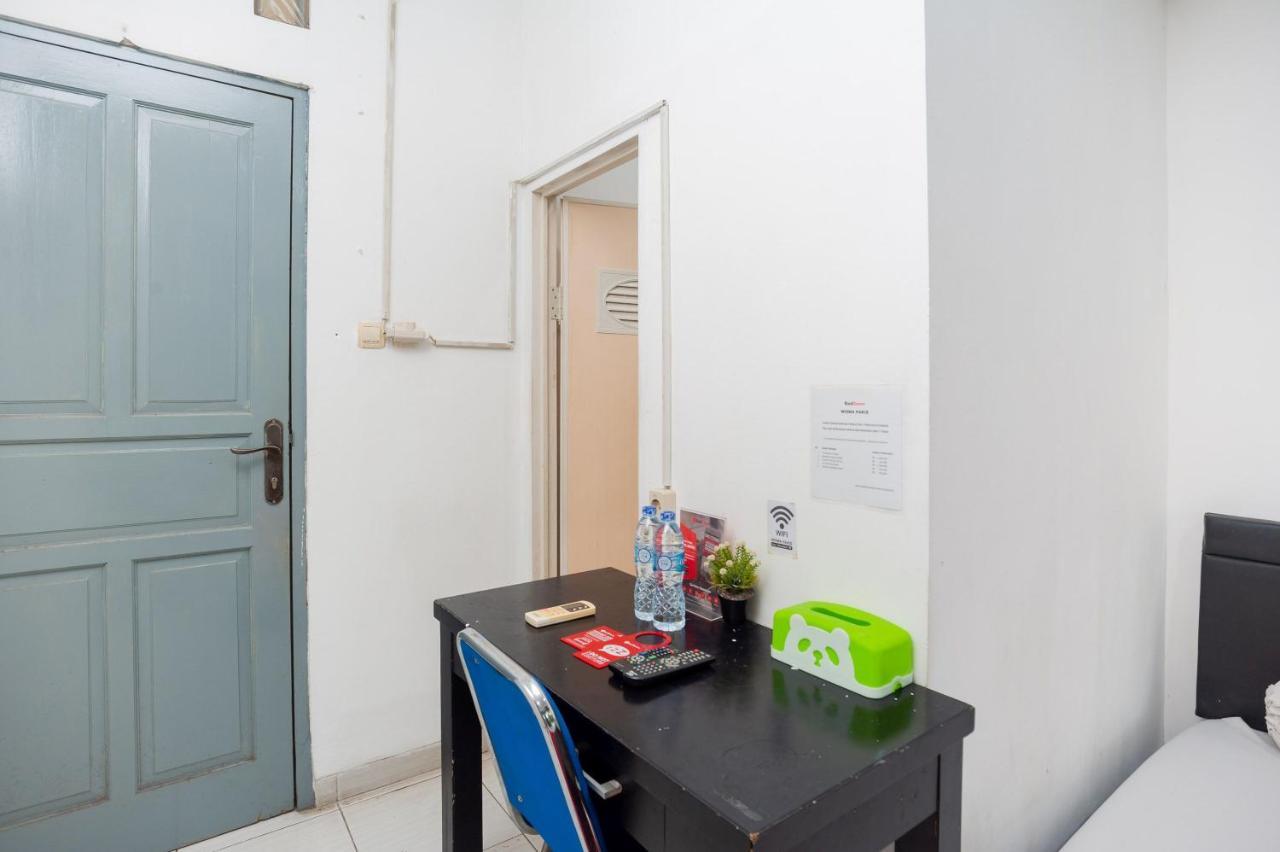 Reddoorz Syariah Near Grand Galaxy Park Ceger Exterior foto
