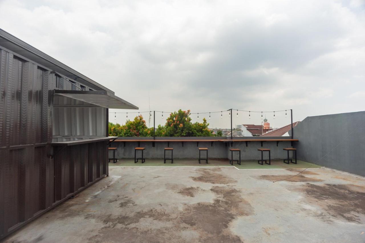 Reddoorz Syariah Near Grand Galaxy Park Ceger Exterior foto